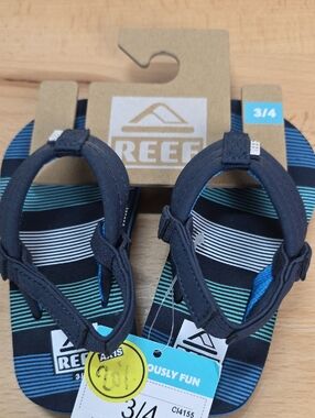 Reef Kids Navy Blue Striped Sandals 3/4